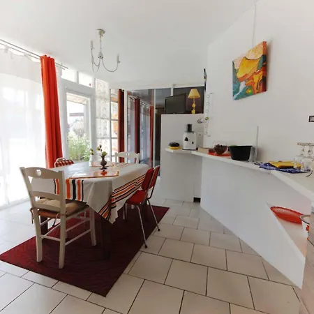 Le Viscos A Apartment